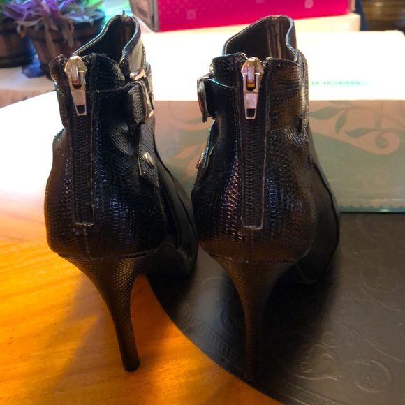 Maurices Haven mixed bootie 11 in original box - Picture 5 of 8